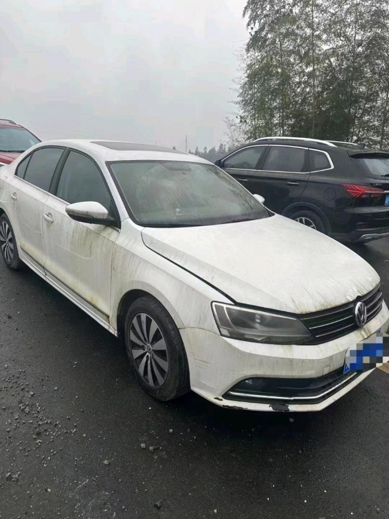 济南17年大众速腾4