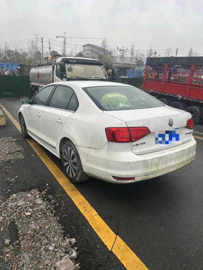 济南17年大众速腾5