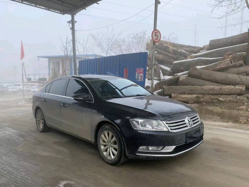 济南14年大众迈腾3