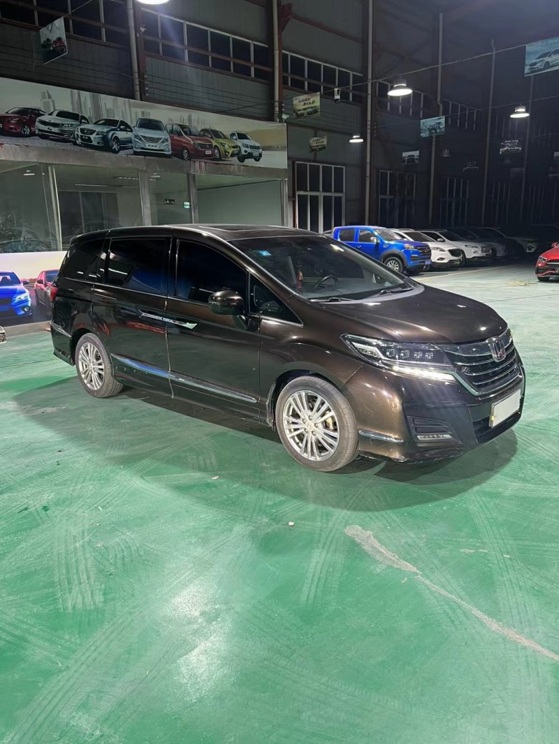 徐州18年本田艾力绅3