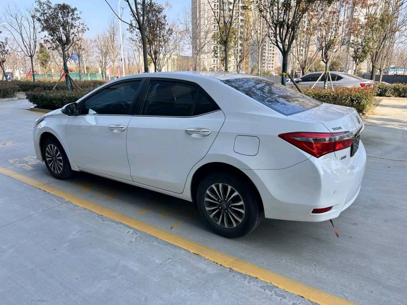 济宁17年丰田卡罗拉7