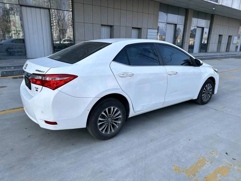 济宁17年丰田卡罗拉8