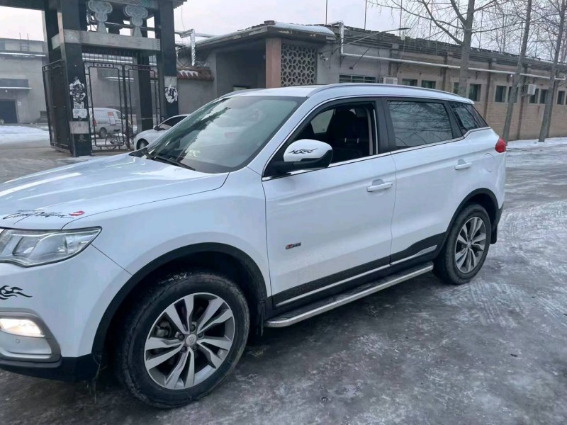 保定17年吉利博越2