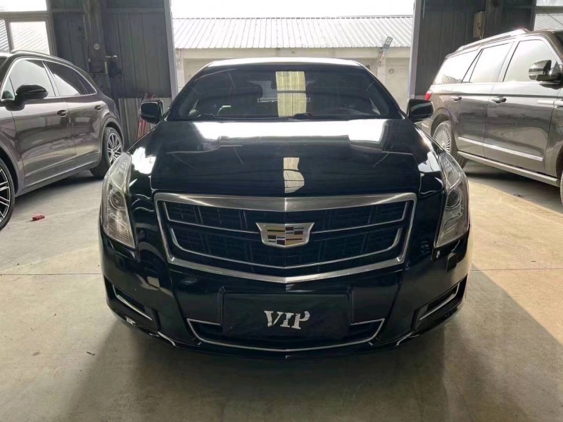 济宁17年凯迪拉克XTS1