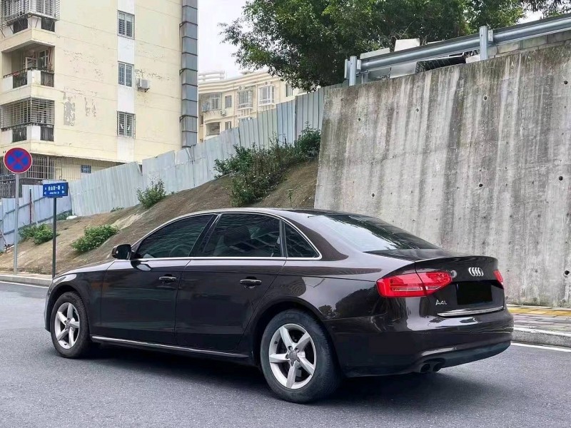 廈門14年奧迪A4L7