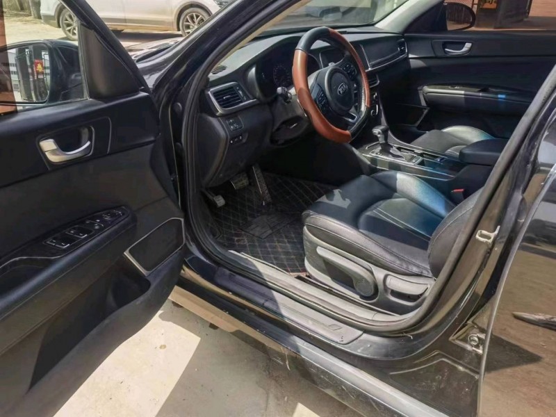 保定17年起亚K58