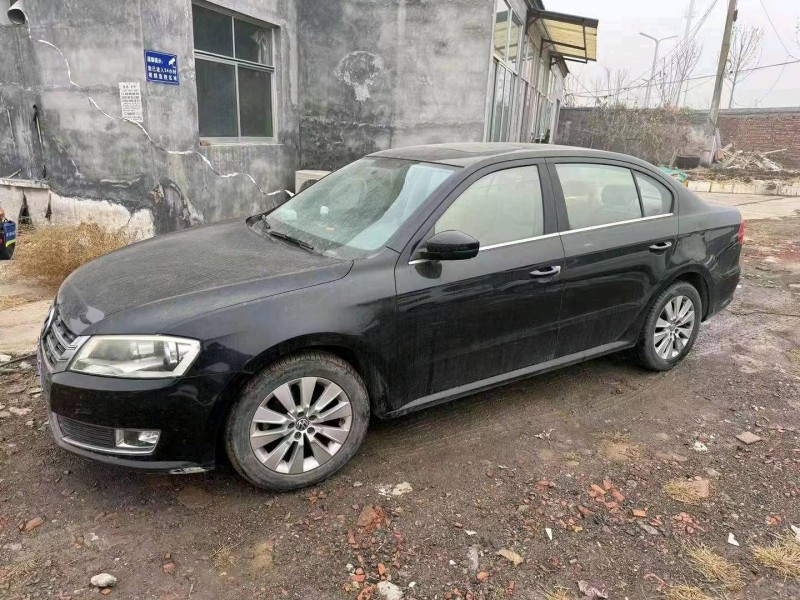 济南12年大众朗逸3