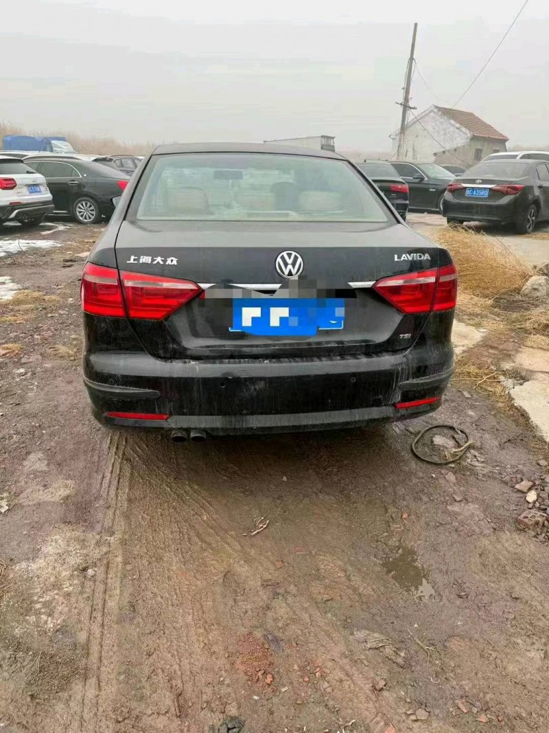 济南12年大众朗逸4