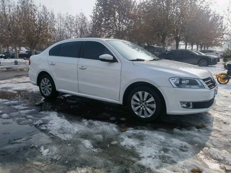 济南16年大众朗逸2