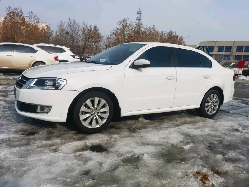 济南16年大众朗逸3