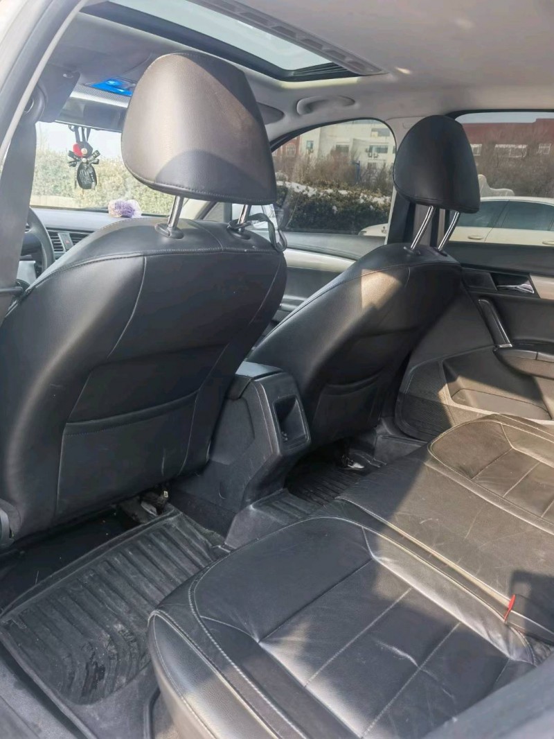 济南16年大众朗逸4