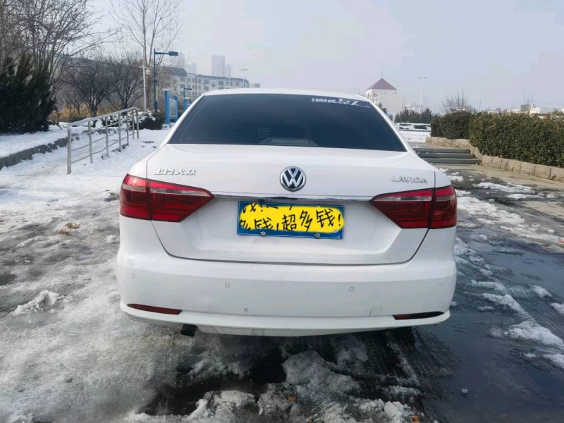 济南16年大众朗逸9