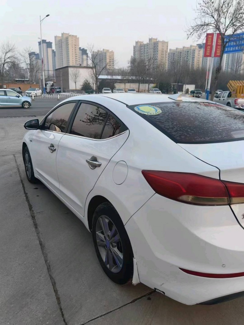 保定17年现代领动4