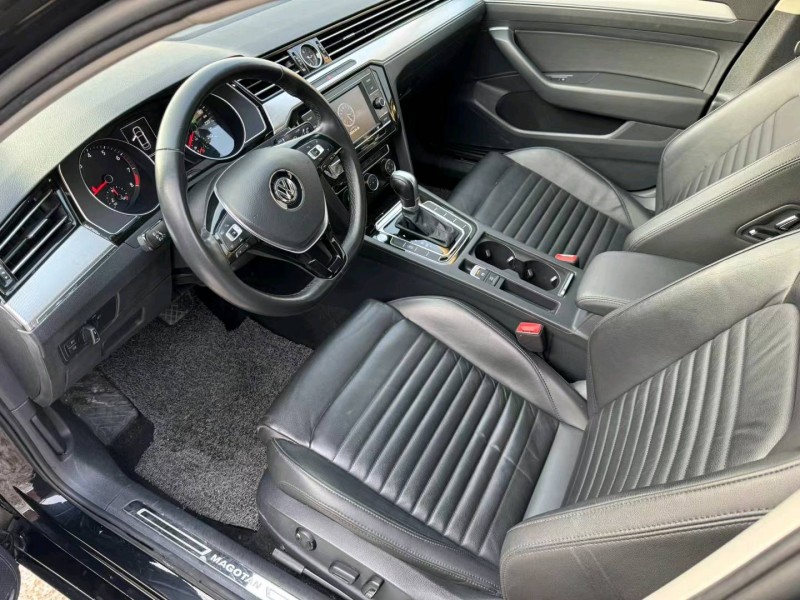 保定18年大众迈腾5