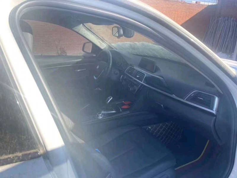 邯郸16年宝马3系9