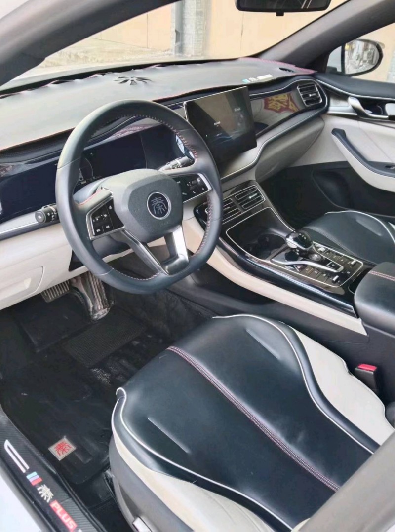 保定21年比亚迪秦2