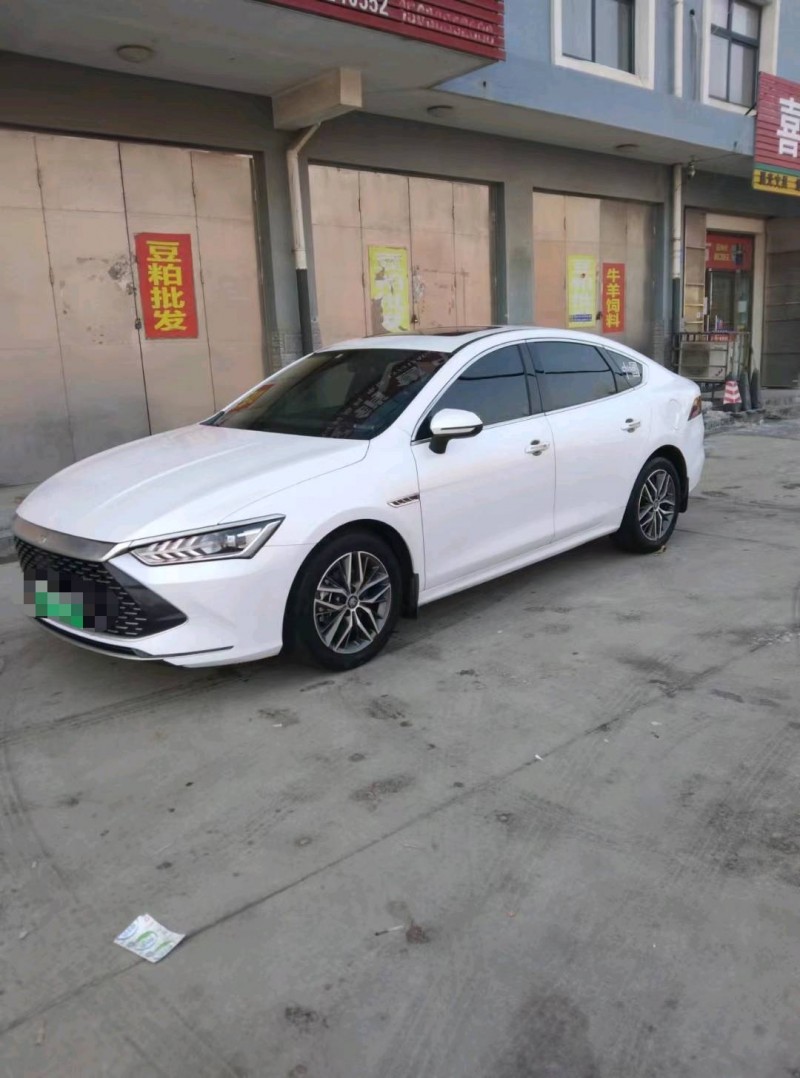 保定21年比亚迪秦4