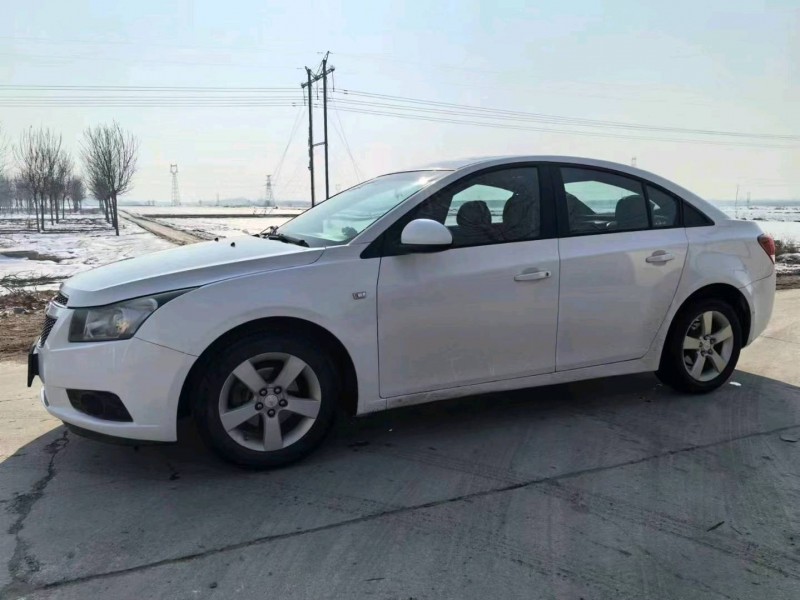 保定13年雪佛兰科鲁兹3