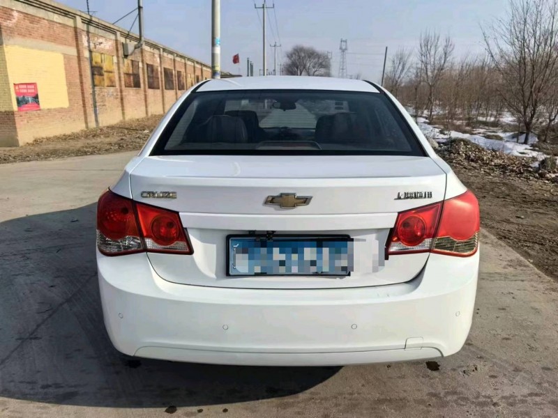 保定13年雪佛兰科鲁兹9