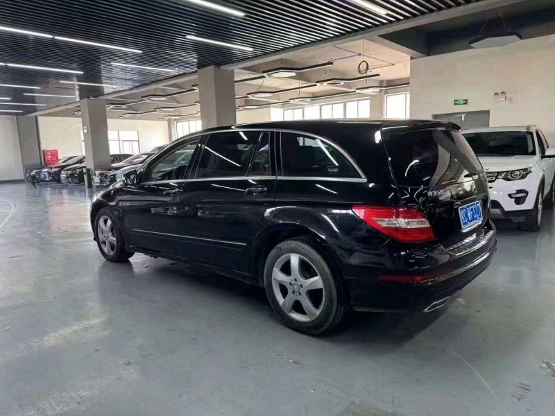 苏州13年奔驰R8
