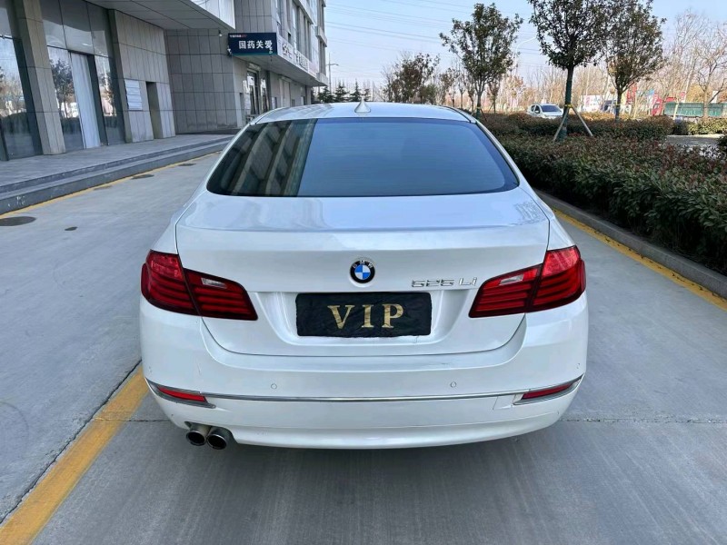 济宁15年宝马5系9
