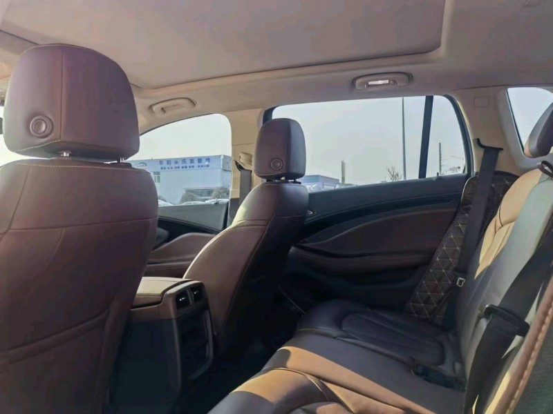 保定18年别克昂科威8