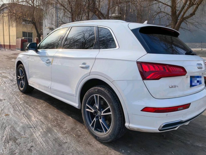 保定20年奥迪Q57