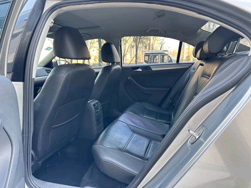 济宁14年大众速腾6