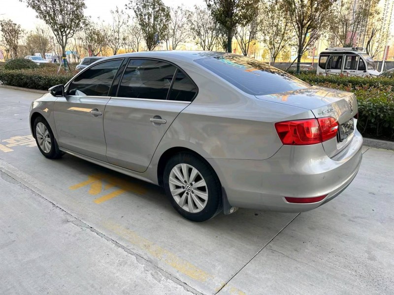 济宁14年大众速腾7