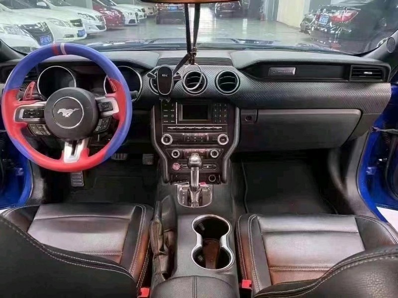 苏州20年福特野马5