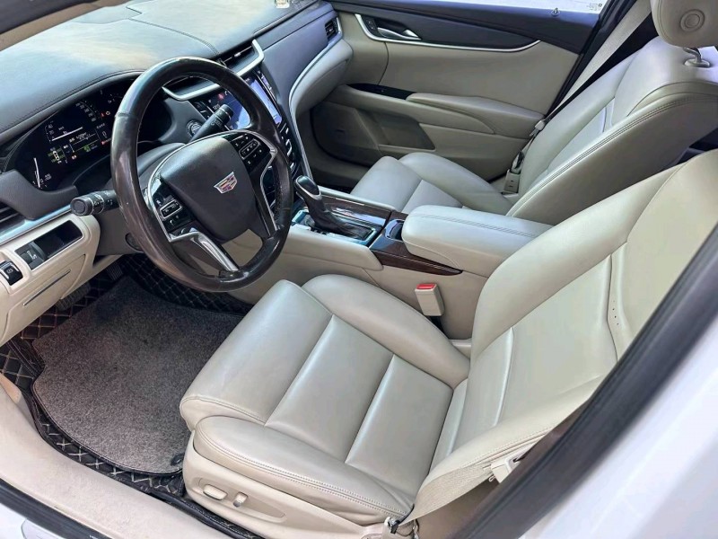 济宁17年凯迪拉克XTS5