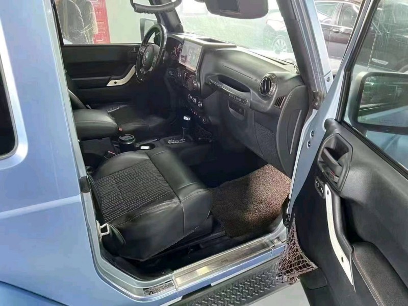 苏州12年Jeep牧马人6