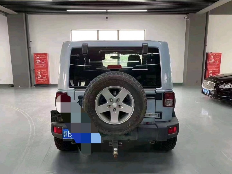 苏州12年Jeep牧马人7