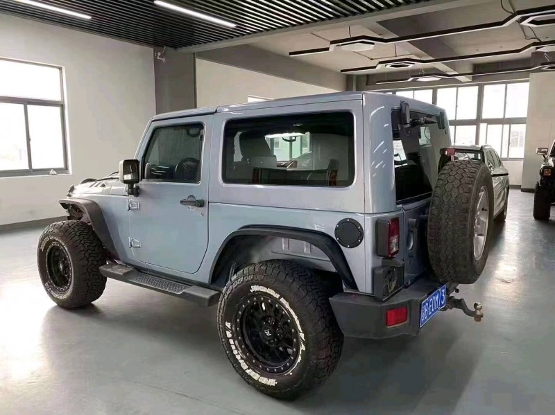 苏州12年Jeep牧马人8