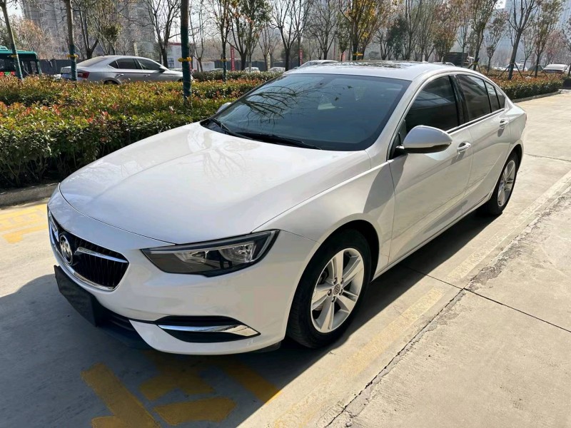 济宁20年别克君威2