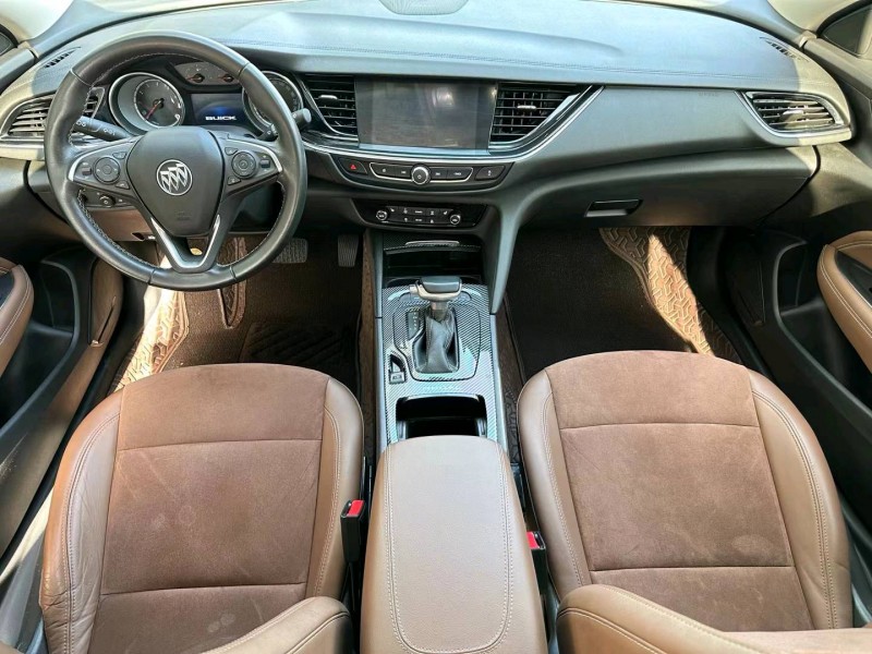 济宁20年别克君威5