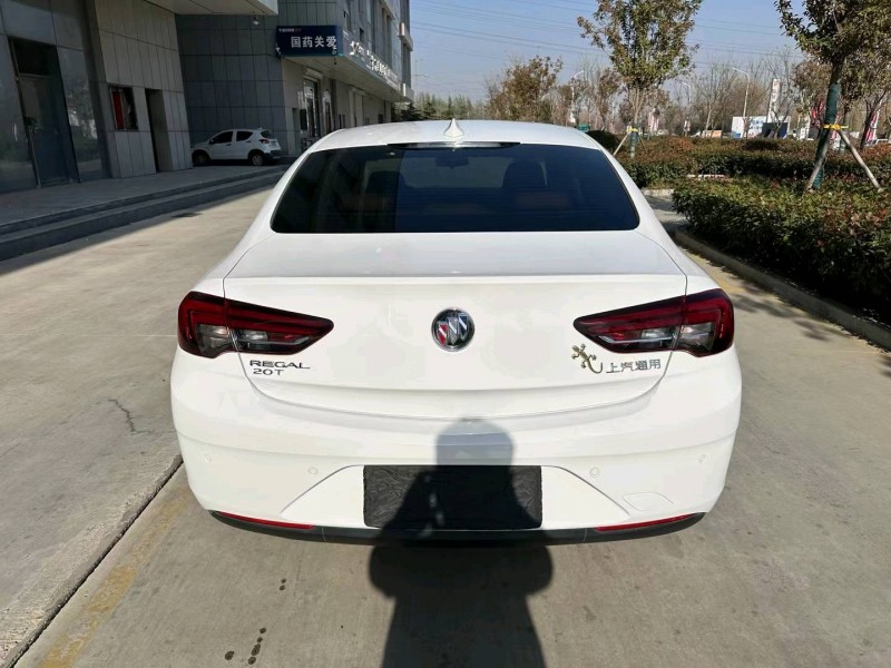 济宁20年别克君威9