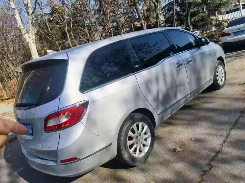 东营12年别克GL85