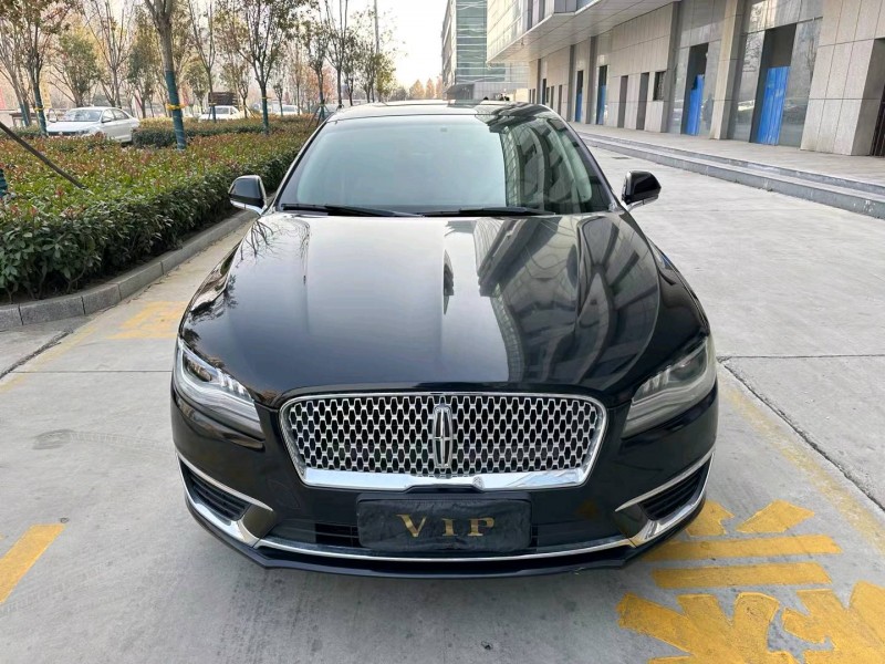 濟寧20年林肯MKZ1