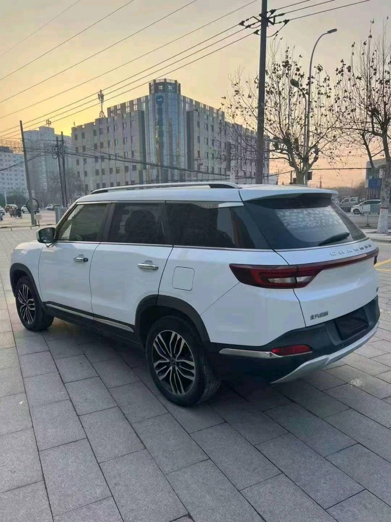 枣庄19年昌河Q75