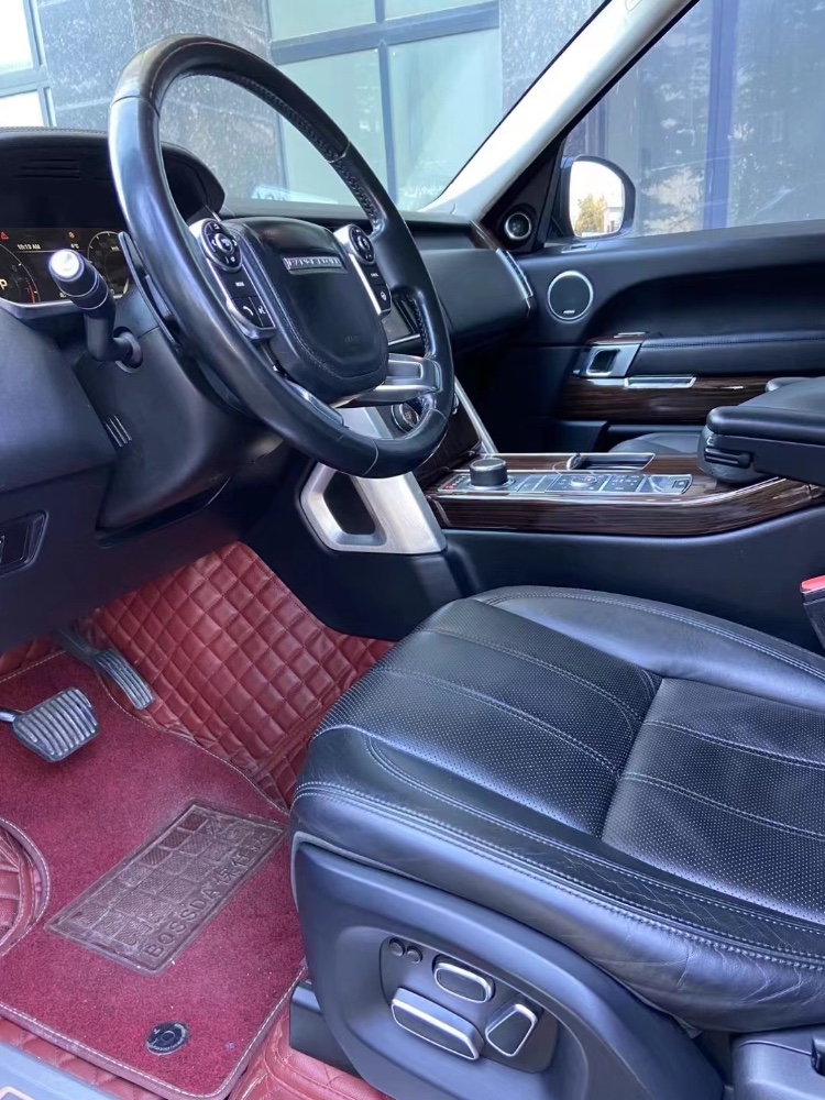 青岛15年路虎揽胜行政9