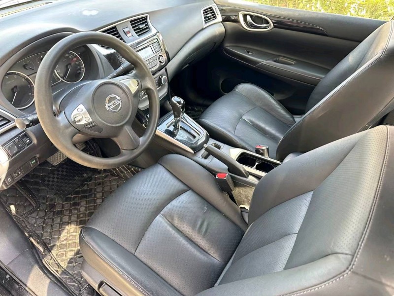 济宁17年日产轩逸5