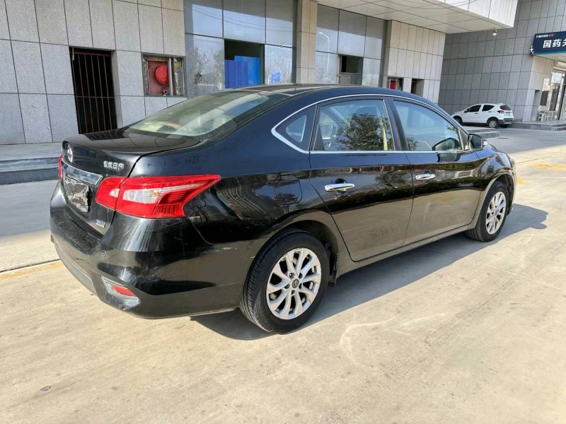 济宁17年日产轩逸8