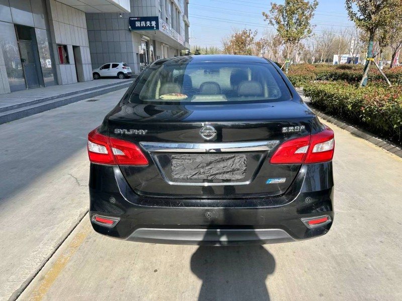 济宁17年日产轩逸9