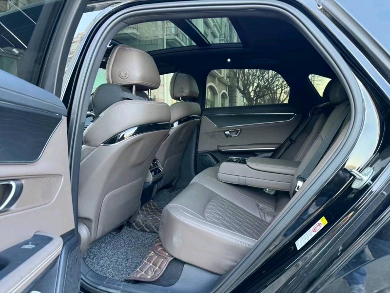 东营22年比亚迪汉8