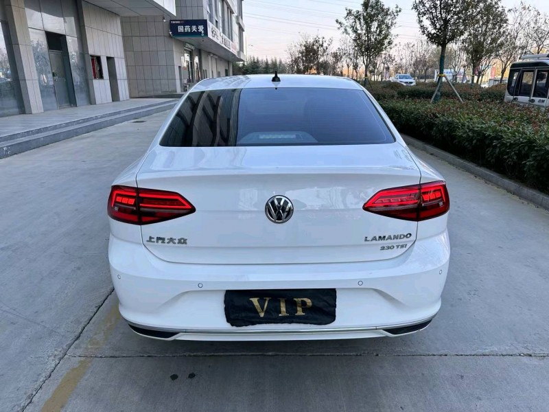 济宁21年大众凌渡9