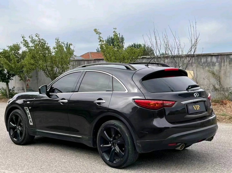 東營17年英菲尼迪QX706