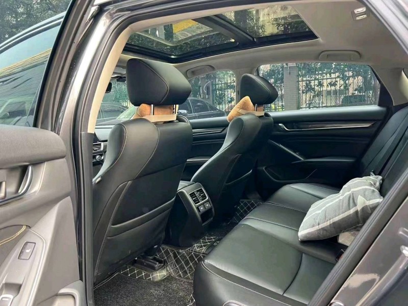 嘉兴22年本田雅阁6