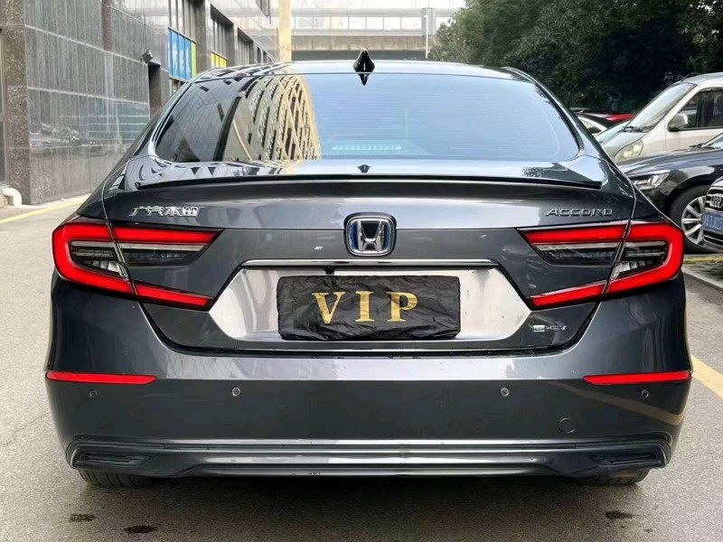 嘉兴22年本田雅阁8