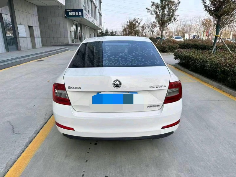 枣庄18年斯柯达明锐2